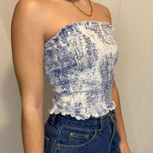 PATTERN shirred sleeveless top. Size small. - Picture 4 of 4